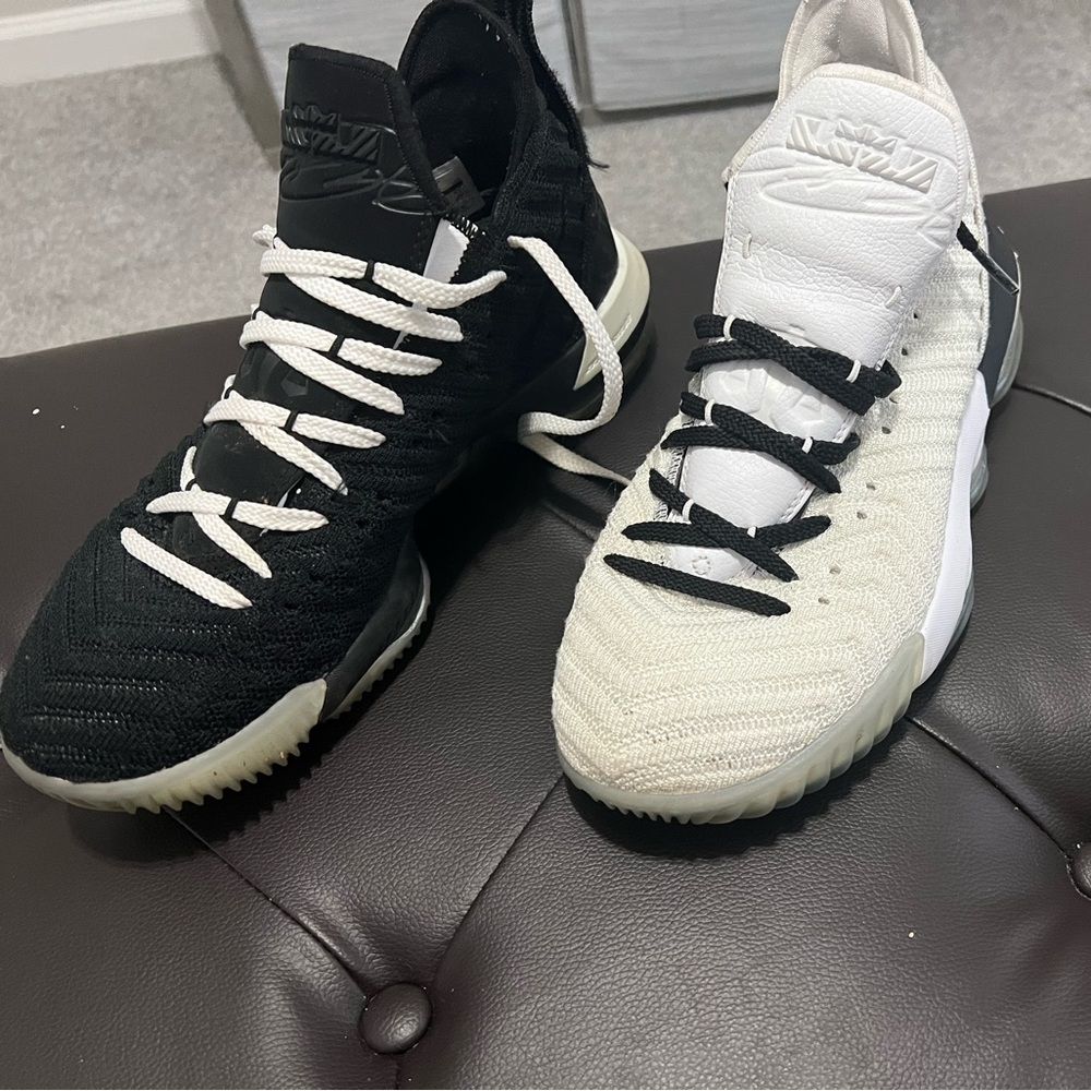 Nike Black and White Sneakers